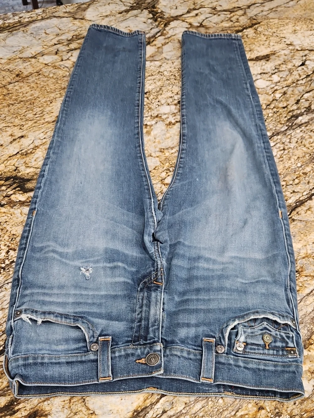 True Religion Men's Blue Distressed Denim Jeans. Size 32 Inseam 31
